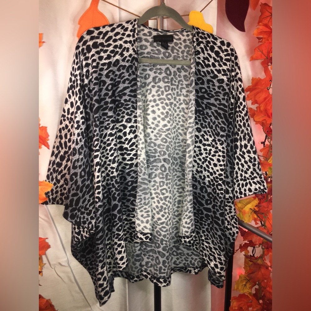 Steve Madden | Women’s Leopard Print White/Black/Gray Shawl Sweater